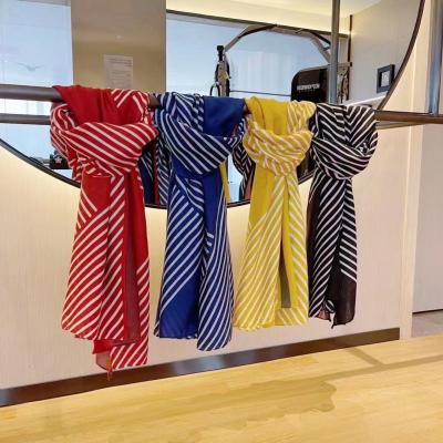 how to choose a scarf for you 